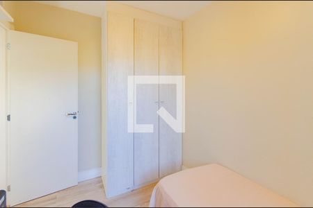 Quarto 2 de apartamento para alugar com 3 quartos, 72m² em Ipanema, Porto Alegre