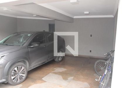 Casa à venda com 238m², 3 quartos e 3 vagasGaragem