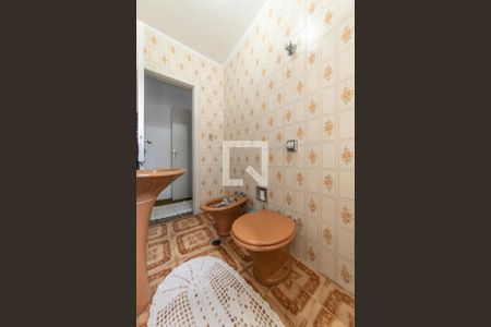 Casa à venda com 263m², 4 quartos e 3 vagasBanheiro da Suíte 1