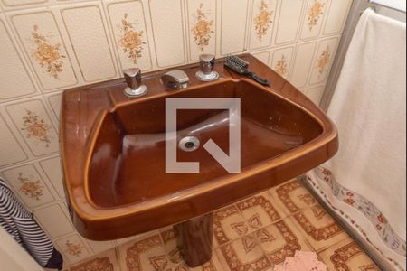 Casa à venda com 263m², 4 quartos e 3 vagasBanheiro da Suíte 2