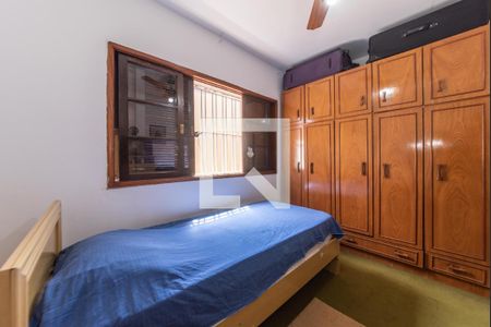 Casa à venda com 263m², 4 quartos e 3 vagasQuarto 2