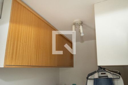 Apartamento à venda com 193m², 4 quartos e 3 vagasQuarto de serviço - Armários