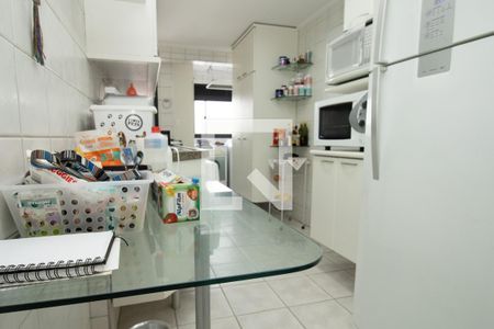 Apartamento à venda com 193m², 4 quartos e 3 vagasCozinha
