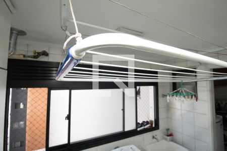 Apartamento à venda com 193m², 4 quartos e 3 vagasÁrea de serviço - Varal e janela