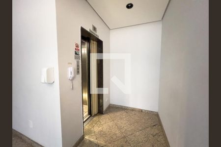 Apartamento à venda com 193m², 4 quartos e 3 vagasÁrea comum - Hall do elevador