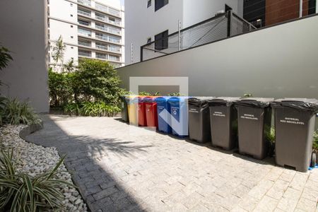 Apartamento à venda com 193m², 4 quartos e 3 vagasÁrea comum - Pátio externo, coleta de reciclagem