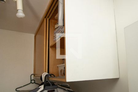 Apartamento à venda com 193m², 4 quartos e 3 vagasQuarto de serviço - Armários