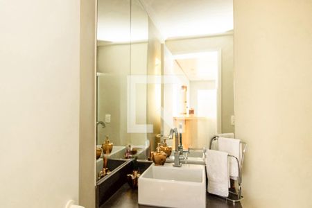 Apartamento à venda com 193m², 4 quartos e 3 vagasLavabo 2