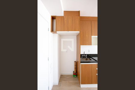 cozinha de apartamento para alugar com 2 quartos, 39m² em Vila Pompéia, São Paulo
