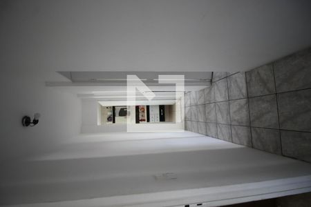 Corredor de apartamento à venda com 2 quartos, 48m² em Vila Emir, São Paulo