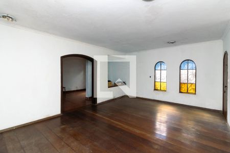 Sala de casa à venda com 4 quartos, 250m² em Jardim Santa Maria, São Paulo