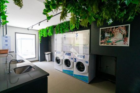 Apartamento para alugar com 28m², 1 quarto e sem vaga Apartamento para alugar com 28m², 1 quarto e sem vagaÁrea comum - Lavanderia