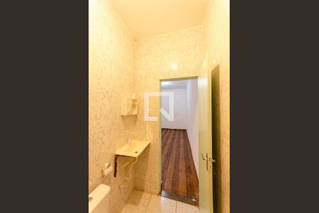 Casa para alugar com 50m², 1 quarto e sem vaga Casa para alugar com 50m², 1 quarto e sem vagaBanheiro