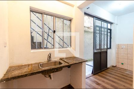 Casa para alugar com 50m², 1 quarto e sem vaga Casa para alugar com 50m², 1 quarto e sem vagaCozinha