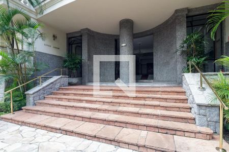 Apartamento para alugar com 218m², 3 quartos e 1 vagaFachada