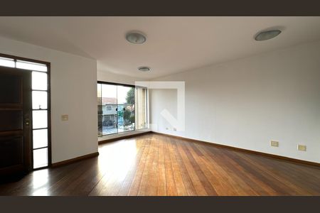 Sala de casa para alugar com 4 quartos, 360m² em Xaxim, Curitiba