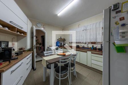 Casa para alugar com 130m², 3 quartos e 2 vagasCozinha
