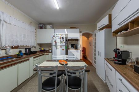 Casa para alugar com 130m², 3 quartos e 2 vagasCozinha