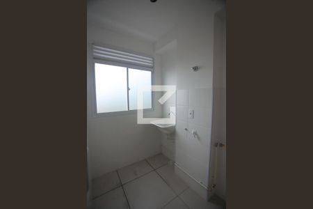 Cozinha e Área de Serviço de apartamento para alugar com 2 quartos, 42m² em Santa Maria, Belo Horizonte