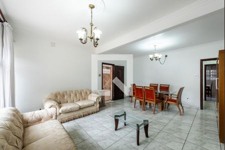 Sala de casa para alugar com 4 quartos, 217m² em Aparecida, Santos