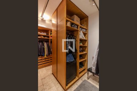 Apartamento à venda com 257m², 3 quartos e 4 vagasSuite 1