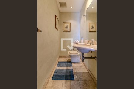 Apartamento à venda com 257m², 3 quartos e 4 vagasLavabo