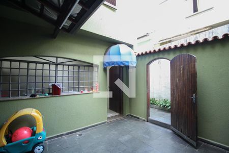 Casa à venda com 260m², 3 quartos e 1 vaga Casa à venda com 260m², 3 quartos e 1 vagaÁrea Externa