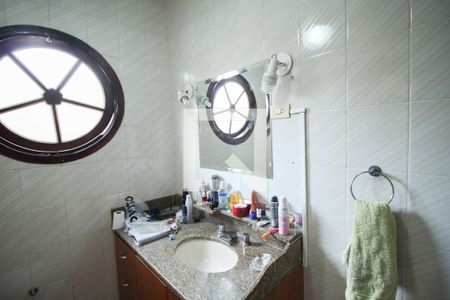 Casa à venda com 260m², 3 quartos e 1 vaga Casa à venda com 260m², 3 quartos e 1 vagaBanheiro Quarto 1