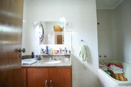 Casa à venda com 260m², 3 quartos e 1 vaga Casa à venda com 260m², 3 quartos e 1 vagaBanheiro Quarto 1