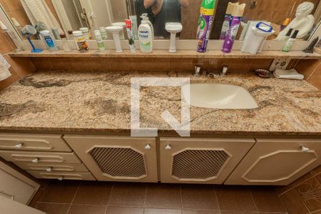 Apartamento à venda com 414m², 4 quartos e 2 vagasBanheiro