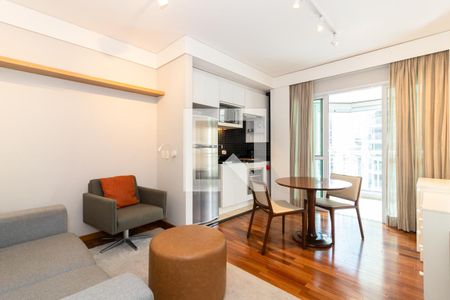 Sala de apartamento para alugar com 1 quarto, 43m² em Vila Olímpia, São Paulo