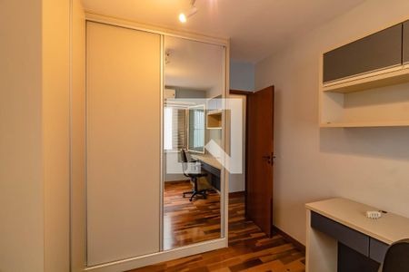 Casa à venda com 140m², 3 quartos e 2 vagasQuarto