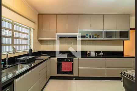 Casa à venda com 140m², 3 quartos e 2 vagasCozinha