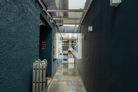 Casa à venda com 140m², 3 quartos e 2 vagasCorredor