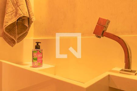 Casa à venda com 140m², 3 quartos e 2 vagasBanheiro