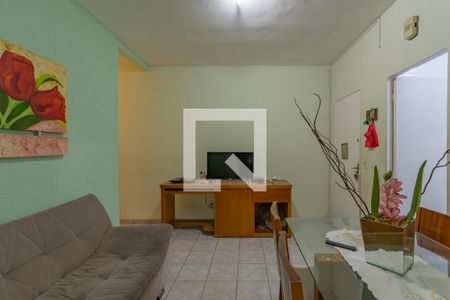 Sala de apartamento para alugar com 3 quartos, 71m² em Heliópolis, Belo Horizonte