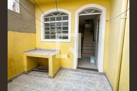 Casa à venda com 90m², 3 quartos e 2 vagasQuintal