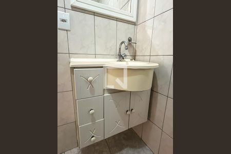 Casa à venda com 90m², 3 quartos e 2 vagasBanheiro