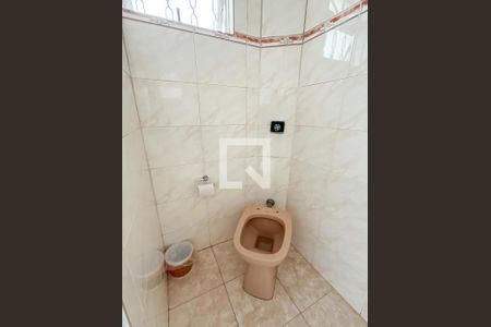 Casa à venda com 90m², 3 quartos e 2 vagasLavabo