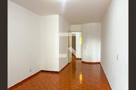 Casa à venda com 90m², 3 quartos e 2 vagasSuíte