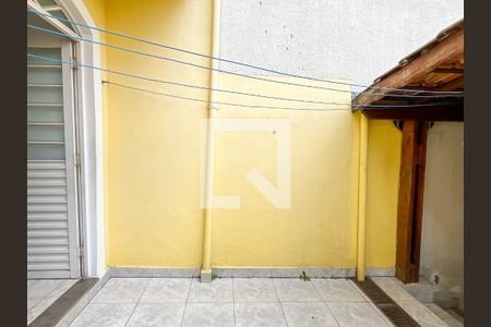 Casa à venda com 90m², 3 quartos e 2 vagasQuintal