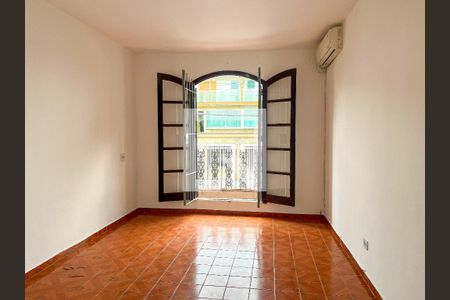Casa à venda com 90m², 3 quartos e 2 vagasQuarto 2