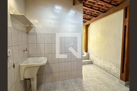 Casa à venda com 90m², 3 quartos e 2 vagasÁrea de Serviço