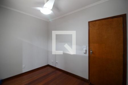 Casa para alugar com 250m², 4 quartos e 2 vagas Casa para alugar com 250m², 4 quartos e 2 vagasQuarto 2