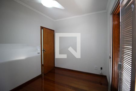 Casa para alugar com 250m², 4 quartos e 2 vagas Casa para alugar com 250m², 4 quartos e 2 vagasQuarto 2