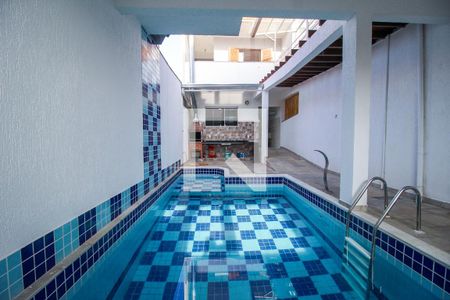 Casa para alugar com 250m², 4 quartos e 2 vagas Casa para alugar com 250m², 4 quartos e 2 vagasQuintal
