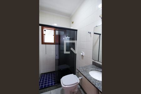 Casa para alugar com 250m², 4 quartos e 2 vagas Casa para alugar com 250m², 4 quartos e 2 vagasBanheiro