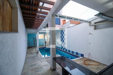Casa para alugar com 250m², 4 quartos e 2 vagas Casa para alugar com 250m², 4 quartos e 2 vagasQuintal