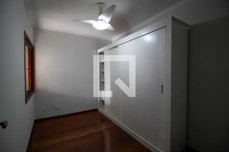 Casa para alugar com 250m², 4 quartos e 2 vagas Casa para alugar com 250m², 4 quartos e 2 vagasQuarto