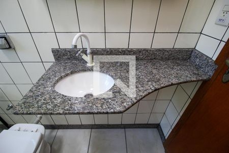 Casa para alugar com 250m², 4 quartos e 2 vagas Casa para alugar com 250m², 4 quartos e 2 vagasBanheiro da Suíte
